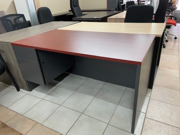 Bureau 30 x 60 de Lacasse démonstrateur neuf