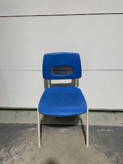 Chaises étudiants Alpha Vico usagées