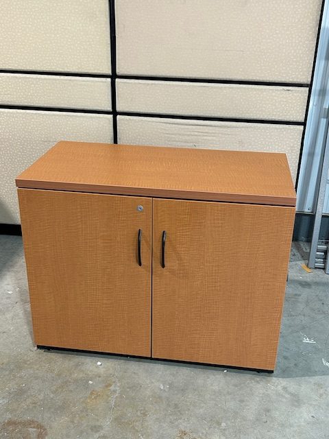 Armoire deux portes usagées