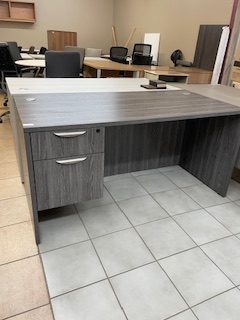 Bureau 30 x 60 avec tiroirs