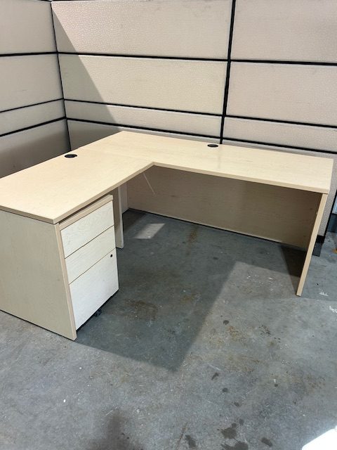 Bureau en L usagé de Lacasse