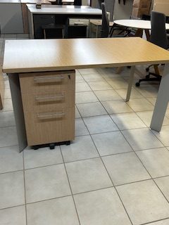 Kit table et caisson usagé