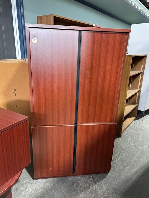 Armoire Lacasse usagée