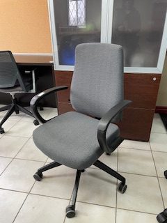 Lot de 6 chaises de conférence usagées Artopex